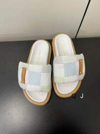 Picture of Louis Vuitton Slippers _SKULVsz35-40XJ0118430